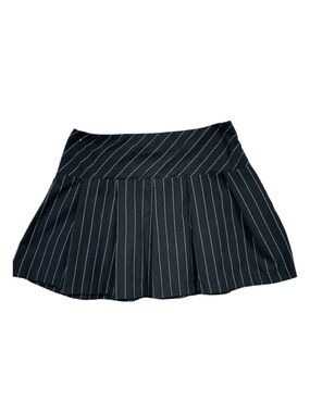 H&M Pleated Mini Skirt 6 Black Pinstripe Alt Edgy Contemporary Women's Office